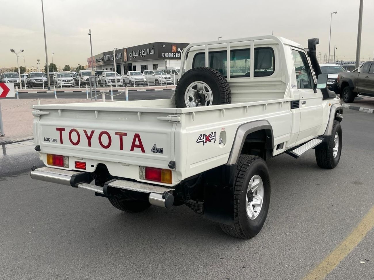 تويوتا لاند كروزر بيك آب diesel 4.5 liter manual gear right hand drive