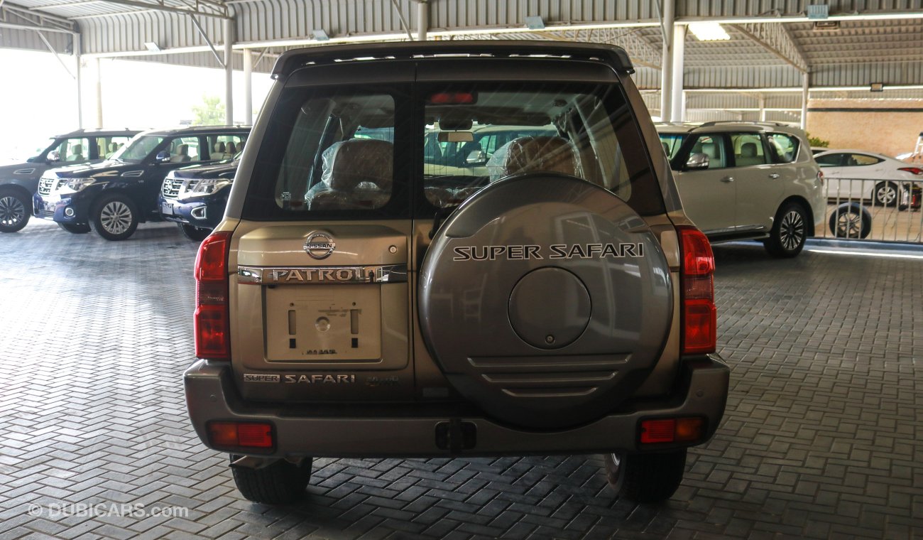 Nissan Patrol Super Safari Nissan super safari