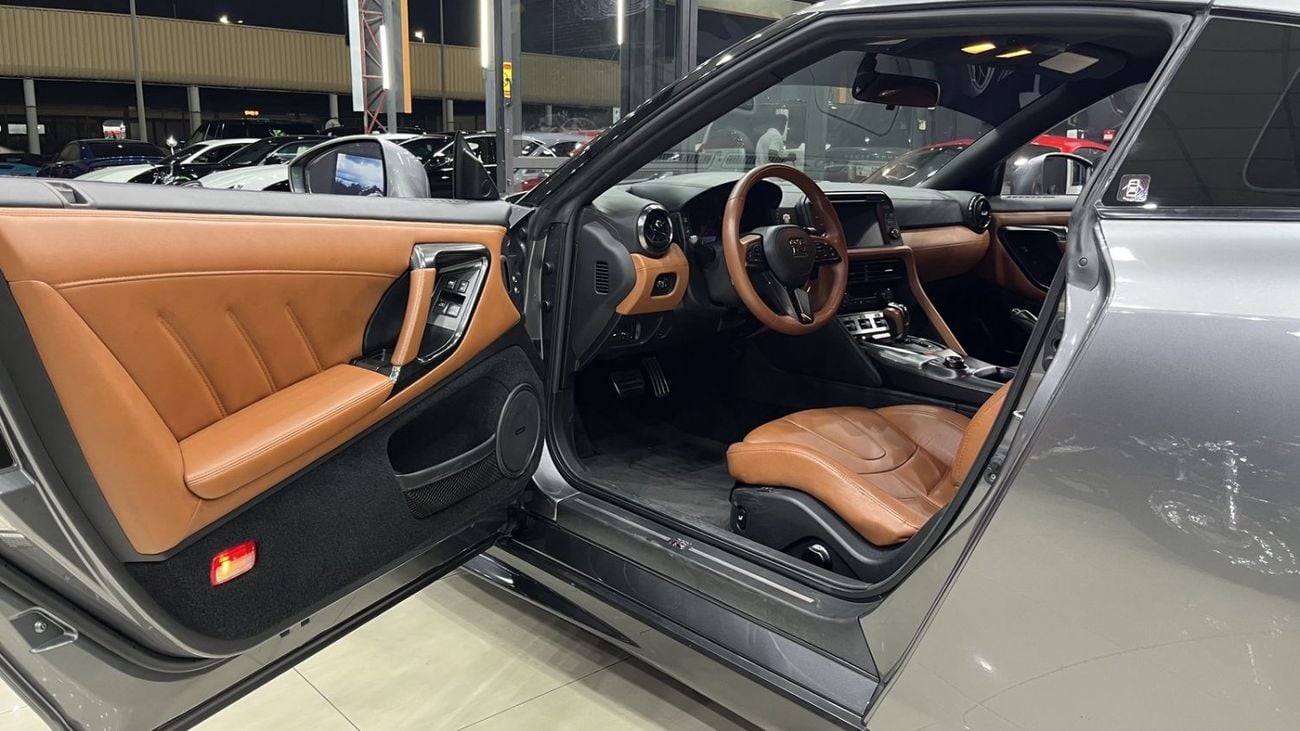 نيسان جي تي ار PREMIUM Nissan GT-R 2017