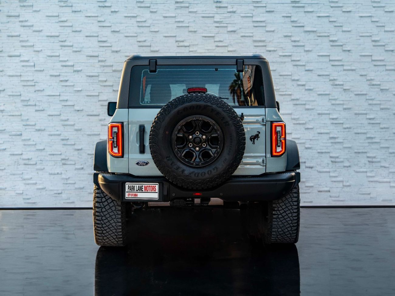 فورد برونكو Wildtrak 2.7L (5 Seater)