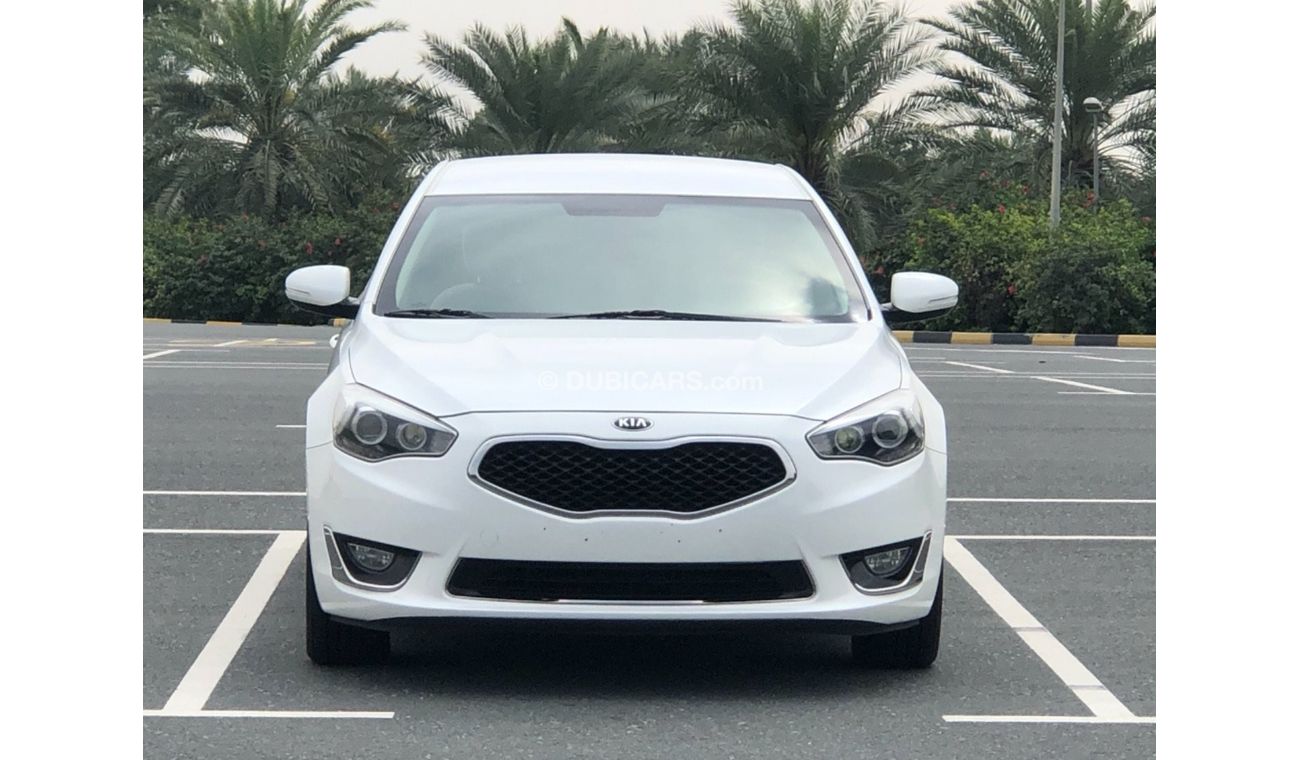 Kia Cadenza EX MODEL 2015 GCC CAR PERFECT CONDITION INSIDE AND OUTSIDE 2keys