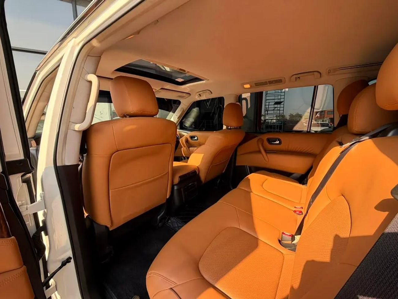 نيسان باترول SE Platinum 5.6L MORYA JESWANI CARS FOR USED AUTOMOBILE TRADING CO.L.L.C