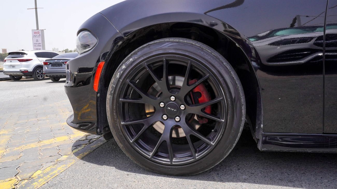 Dodge Charger SRT 5.7 L V8