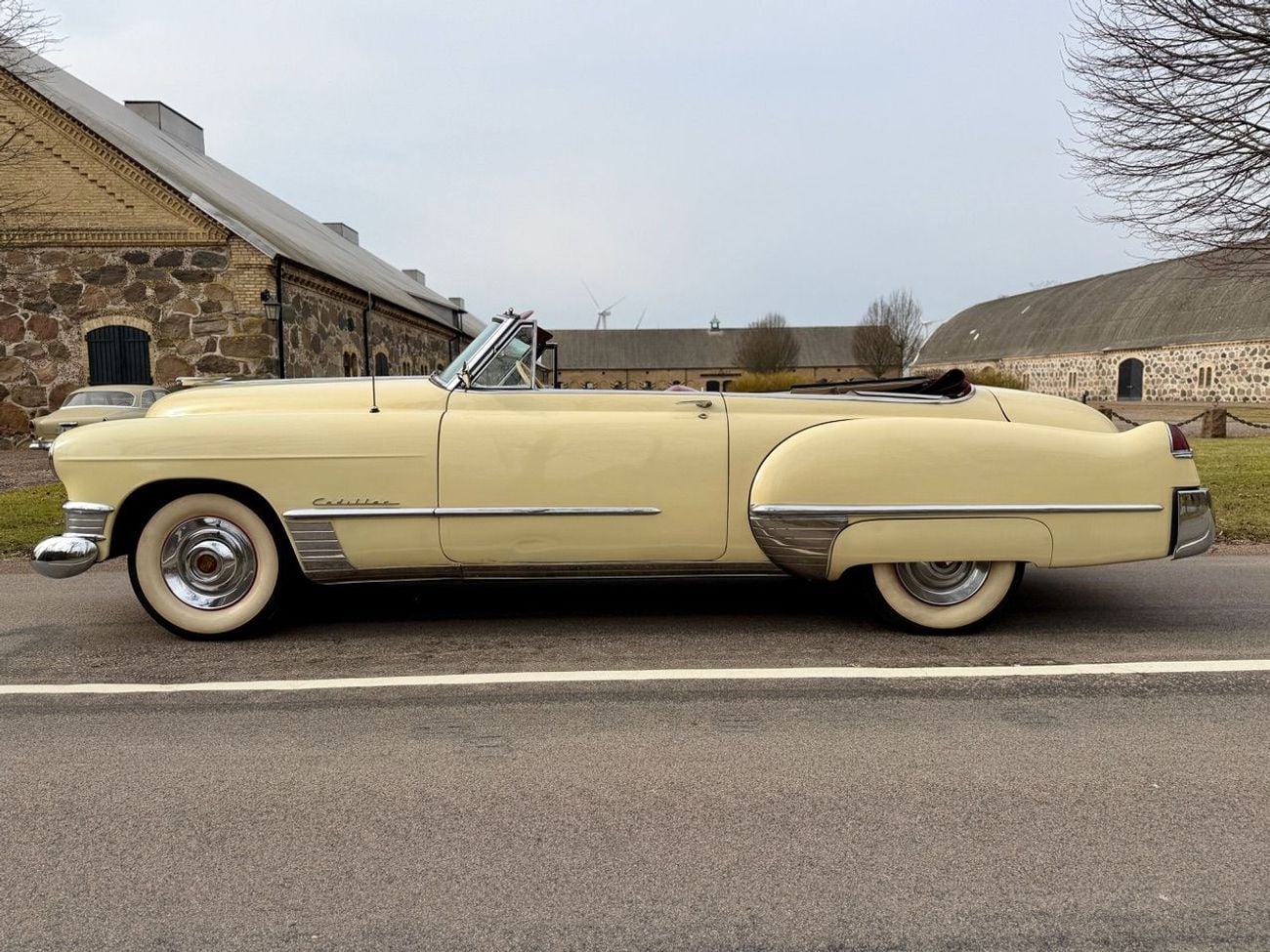 Cadillac Series 62 1949 Cadillac Series 62 Convertible – Fiesta Ivory – Red Leather – Matching Numbers – Collector Grad