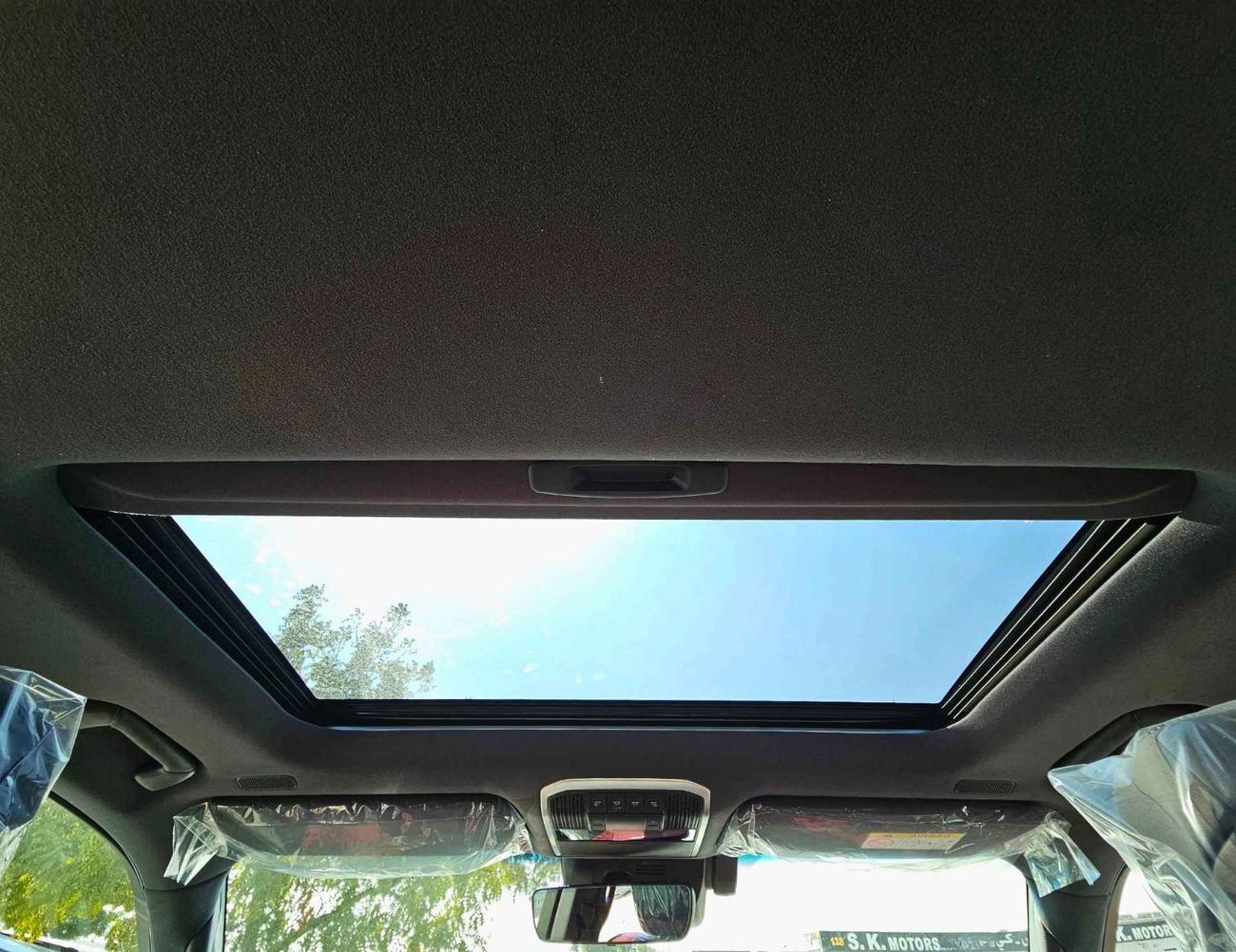 Toyota Land Cruiser VXR LC300 TWIN TURBO / 3.3L DIESEL V6 / LEATHER, SUNROOF / FULL OPTION (CODE#LCDVXRH)