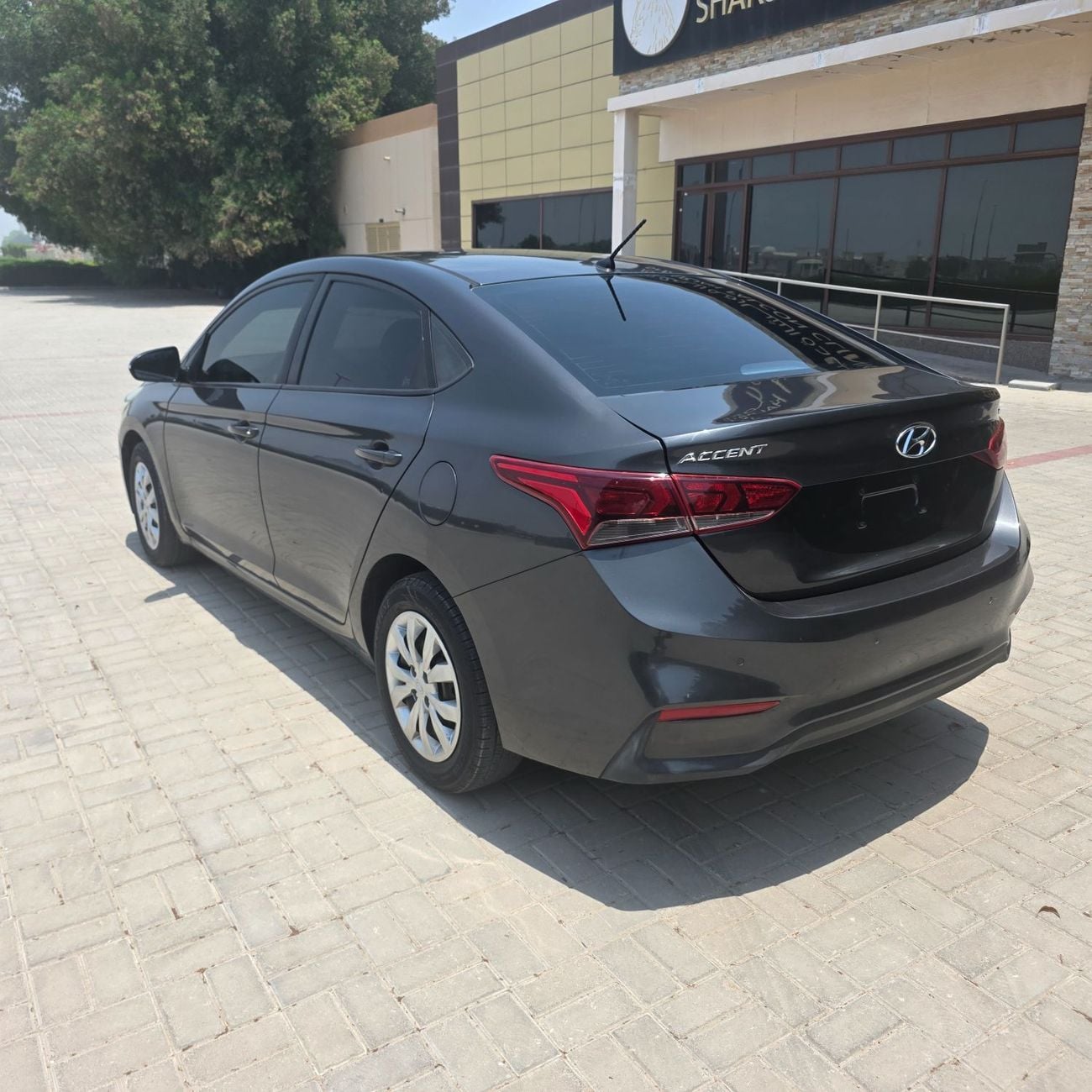 Hyundai Accent GL MID GL