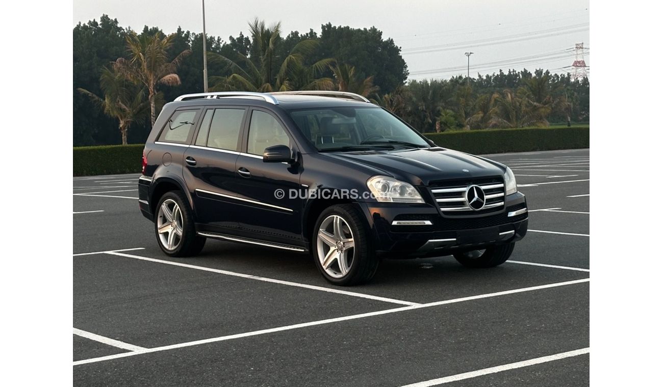 مرسيدس بنز GL 500 موديل 2012 خليجي فل مواصفات بانوراما ومثبت سرعه وتحكم كهربي كامل وبانوراما وكراسي جلد