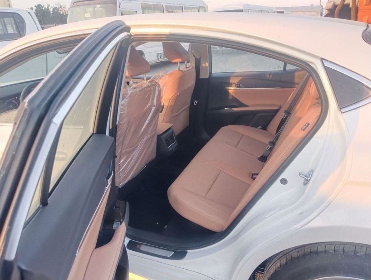 تويوتا كامري 2025 Toyota Camry 2.0 Hybrid Panoramic sunroof