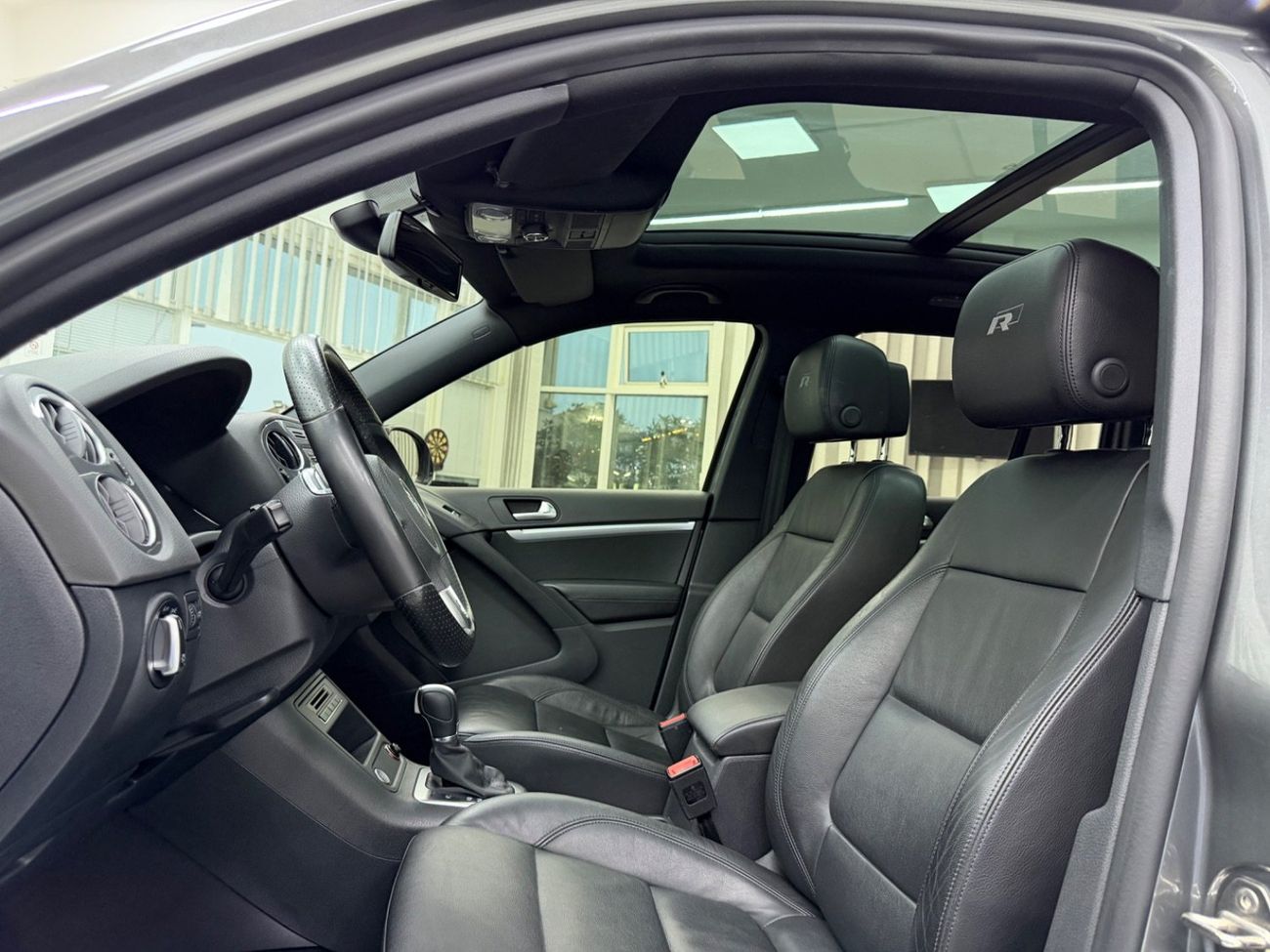 فولكس واجن تيجوان R-Line 2.0L