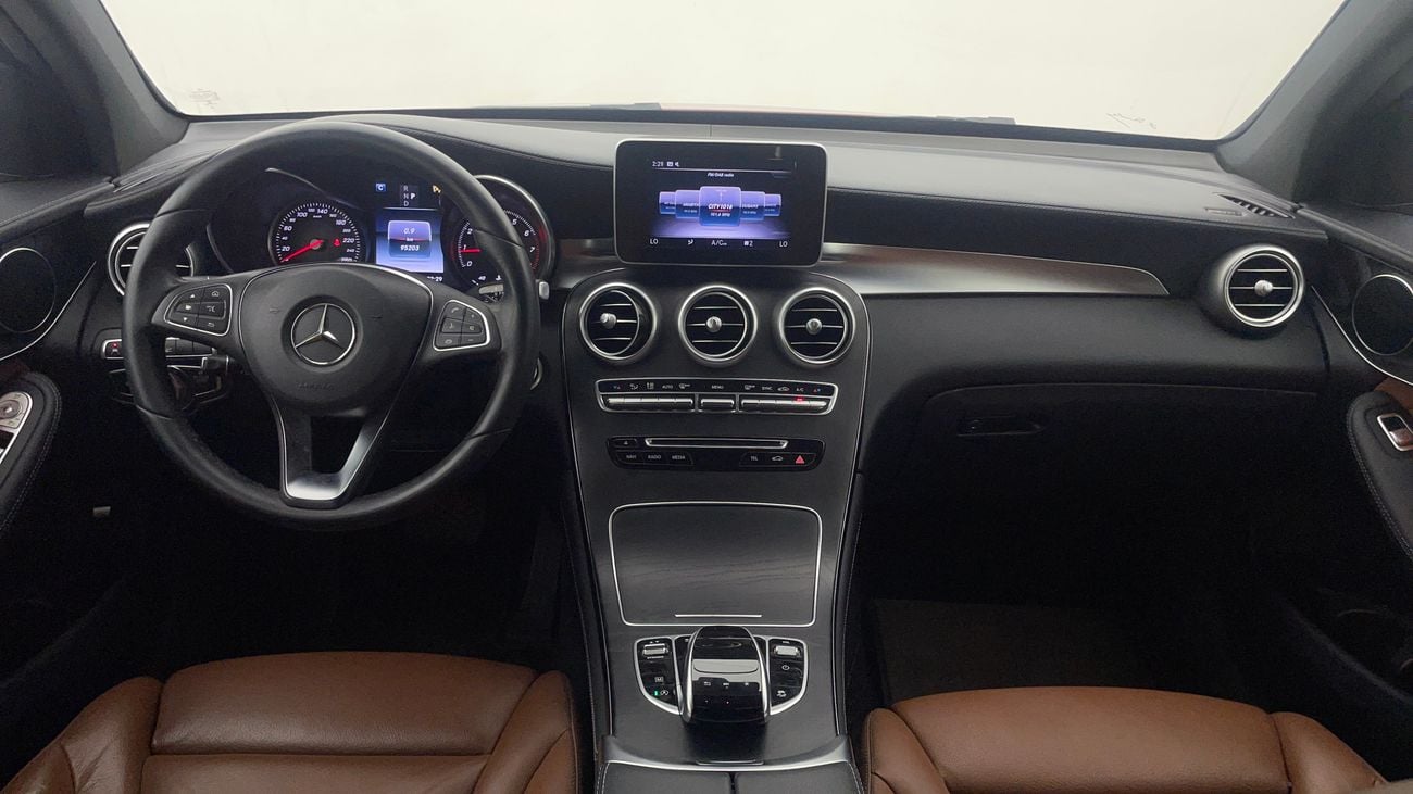 مرسيدس بنز GLC 250 AMG LINE 2 | بدون دفعة مقدمة | اختبار القيادة في المنزل