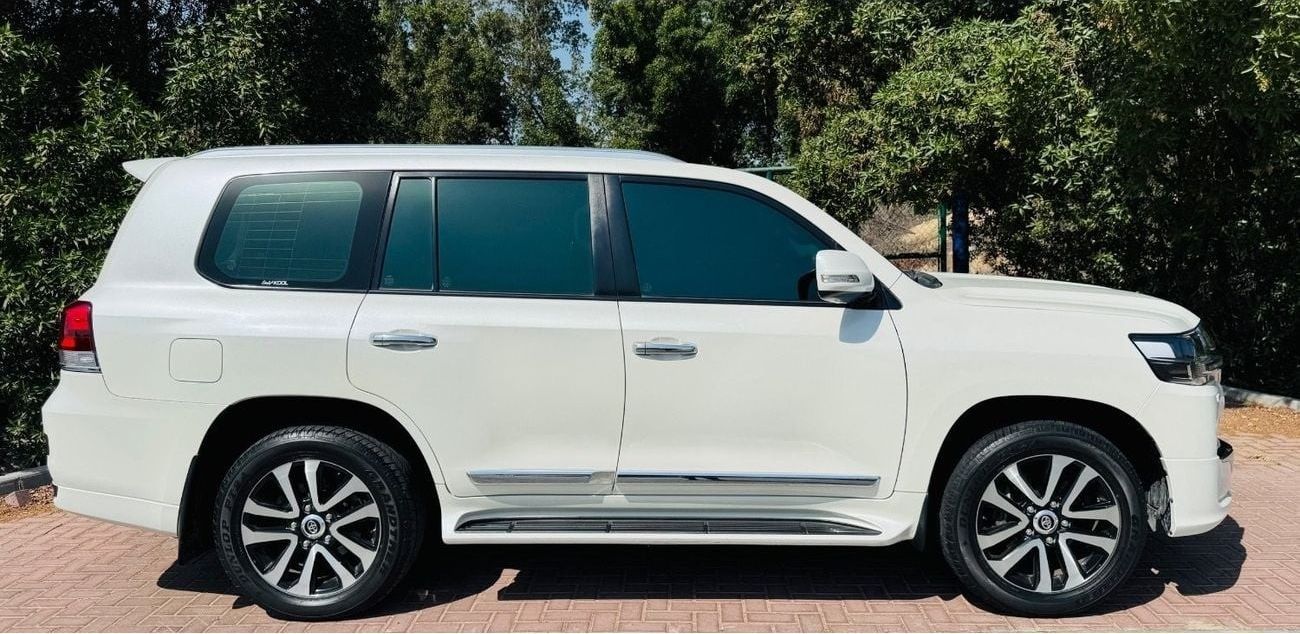 تويوتا لاند كروزر GXR 4.0L (271 HP) 4WD