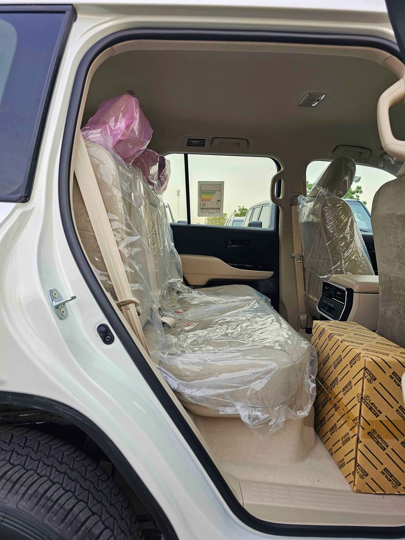 Toyota Land Cruiser LC300 GXR TWIN TURBO EURO 4 / 3.5L V6 PETROL / PWR SEAT / REAR A/C (CODE # GXR)