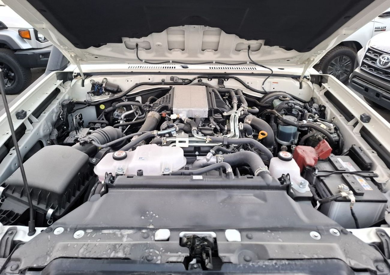 Toyota Land Cruiser 70 LC Hardtop 3 Door 2.8L 2025 MT M.W White Diesel