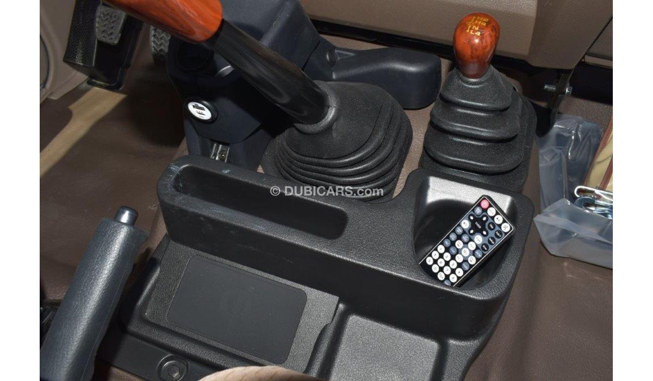 Toyota Land Cruiser Pick Up 79 Single Cabin V6 4.0L Petrol With Diff. Lock and Winch (Export only)