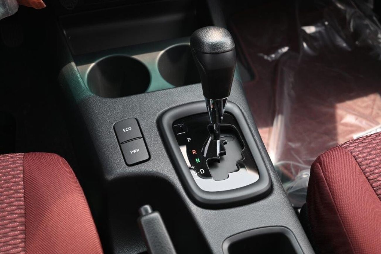 Toyota Hilux Double Cabin DLX-G 2.7L 4WD Automatic