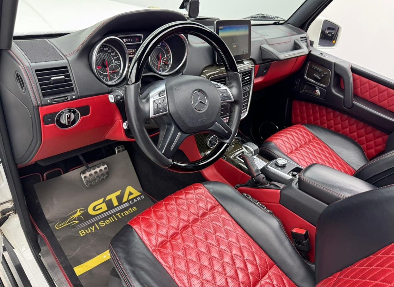 Mercedes-Benz G 63 AMG Std 5.5L 2017 Mercedes-Benz G63, Full Service History, Excellent Condition, GCC