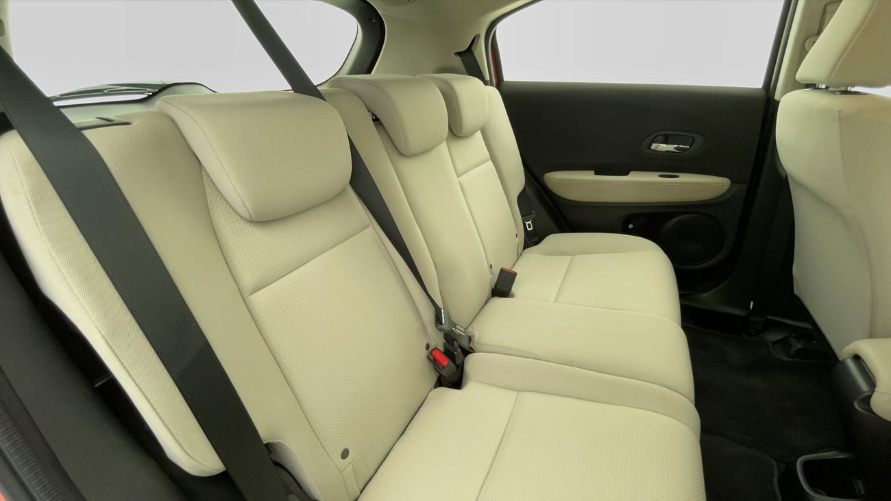 هوندا HRV DX 1.8 | بدون دفعة مقدمة | اختبار القيادة في المنزل