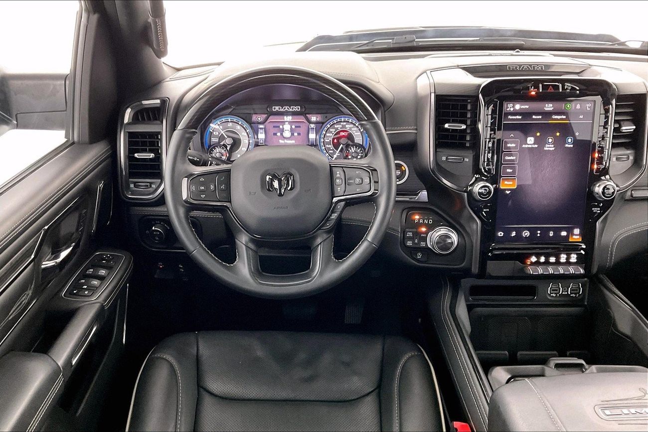 Mitsubishi Pajero Signature Edition| 1 year free warranty | Exclusive Eid offer