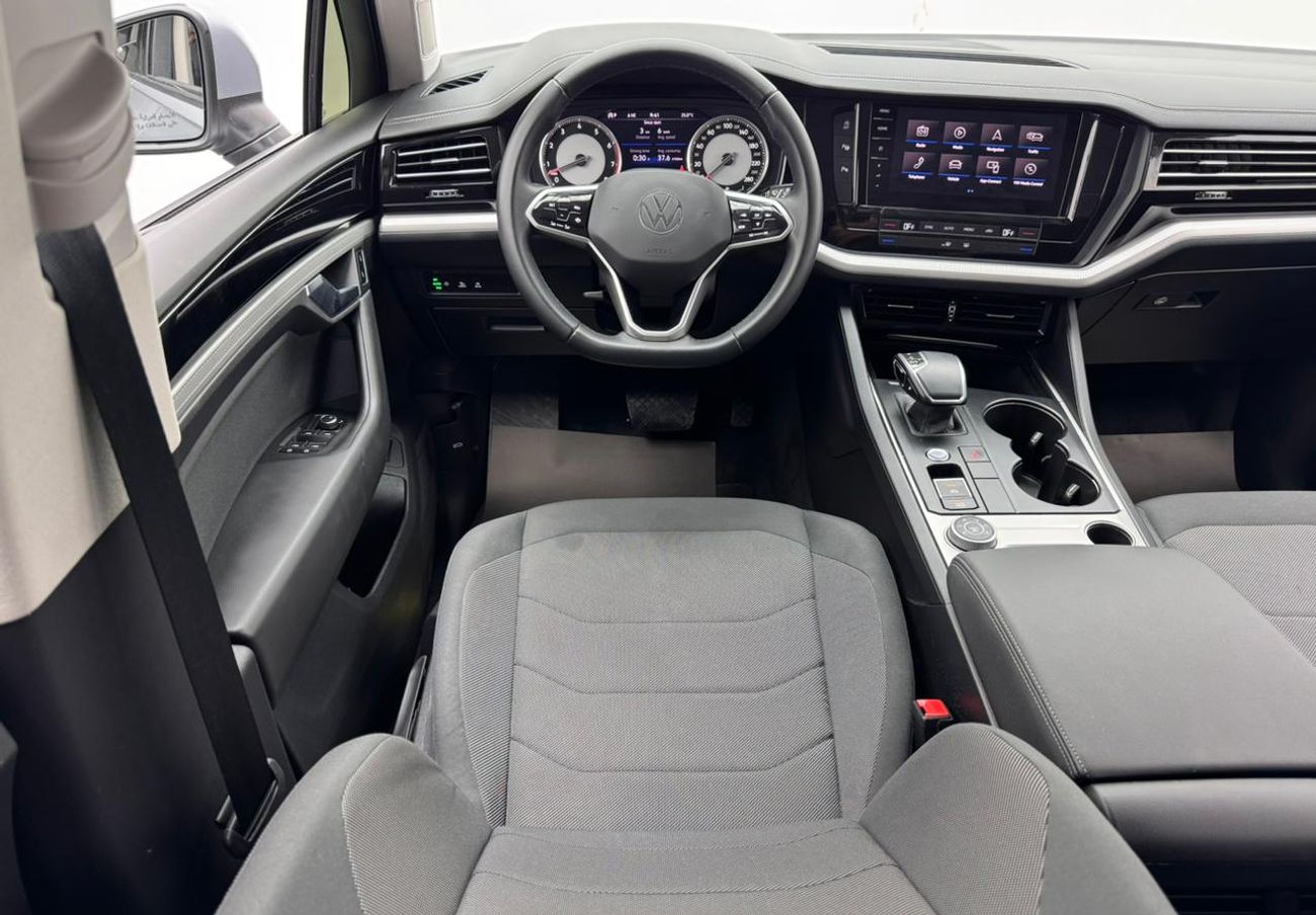 فولكس واجن طوارق Trendline 3.0L 2021 Volkswagen Touareg Trendline, 2026 Volkswagen Warranty, Volkswagen Service Histo