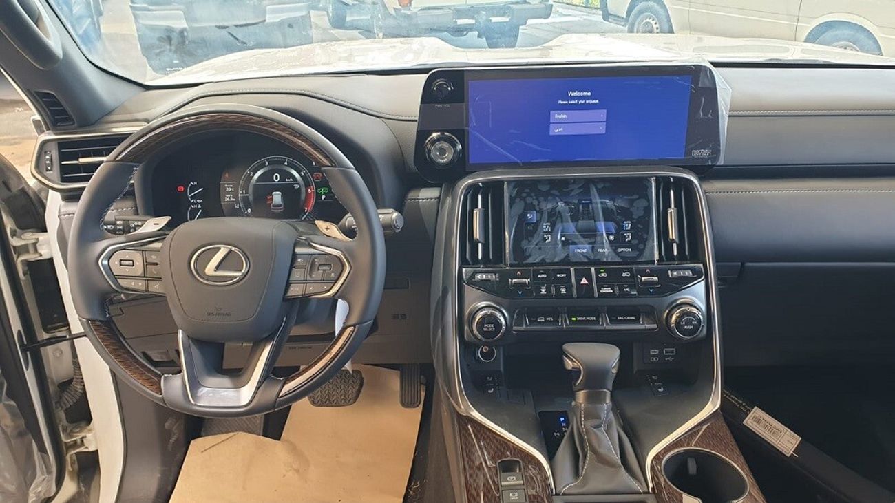 لكزس LX 600 VIP EDITION