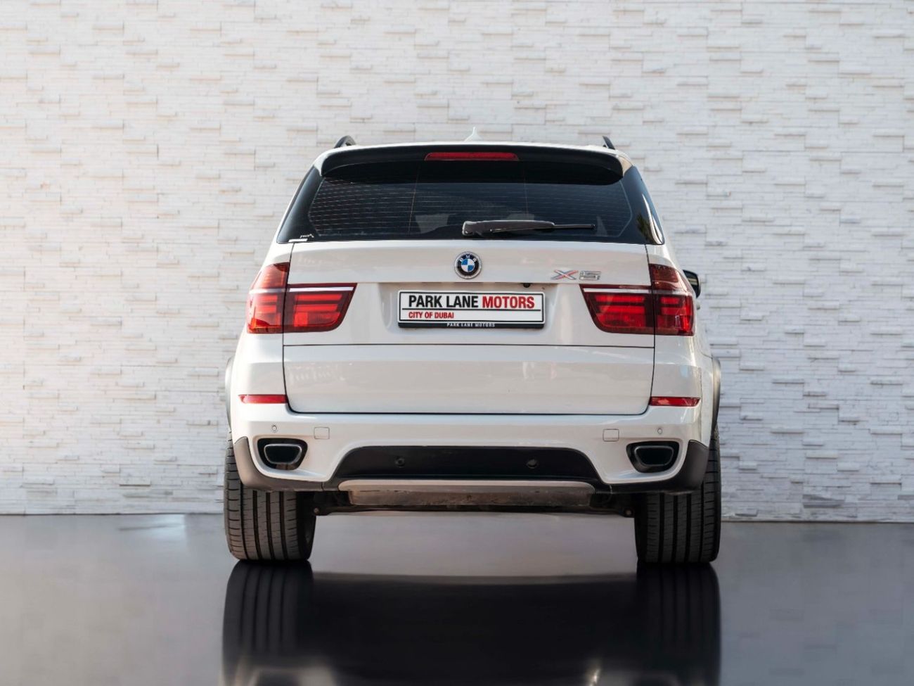 BMW X5 50i Luxury 4.4L (5 Seater)