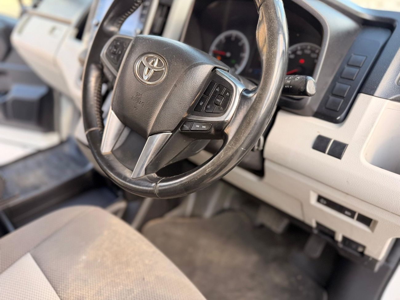 تويوتا هاياس Export from Australia