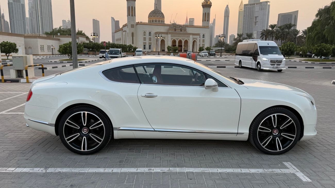 Bentley Continental GT V8 - MULLINER
