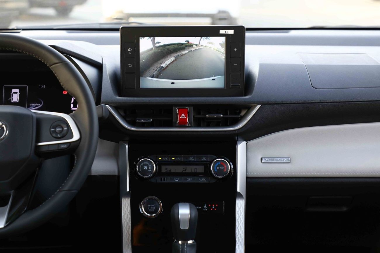 تويوتا فيلوز 2023 Toyota Veloz V 1.5 - White Black | Export Only