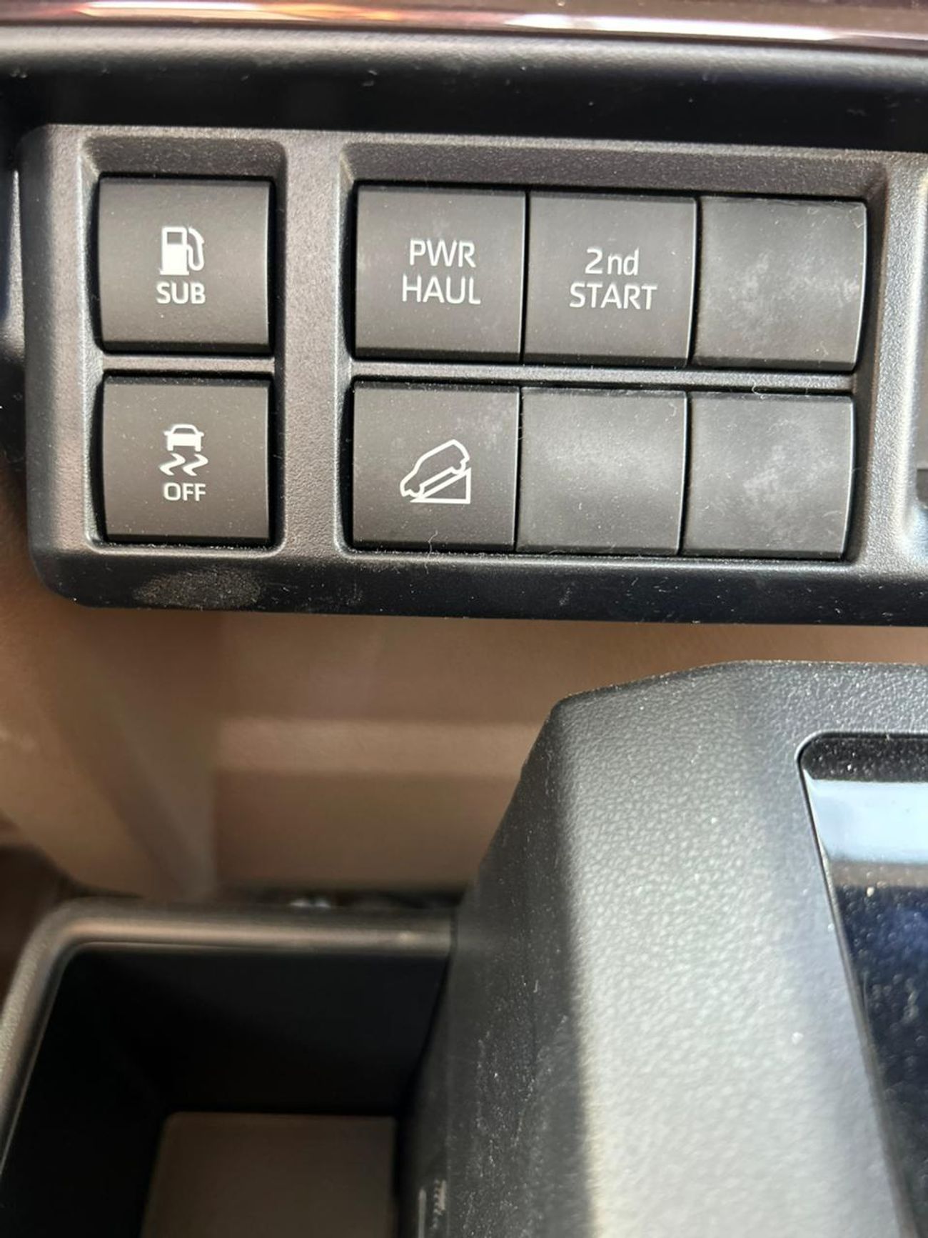 Toyota Land Cruiser Pick Up Std 4.0L Single Cab Utility 4WD