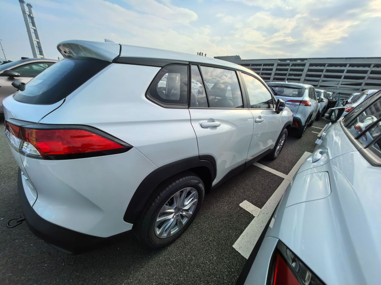 تويوتا كورولا كروس EXPORT PRICE