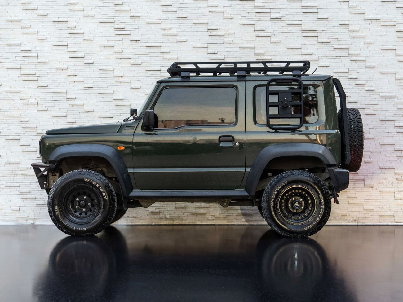 سوزوكي جيمني 1.5L GL (M/T)