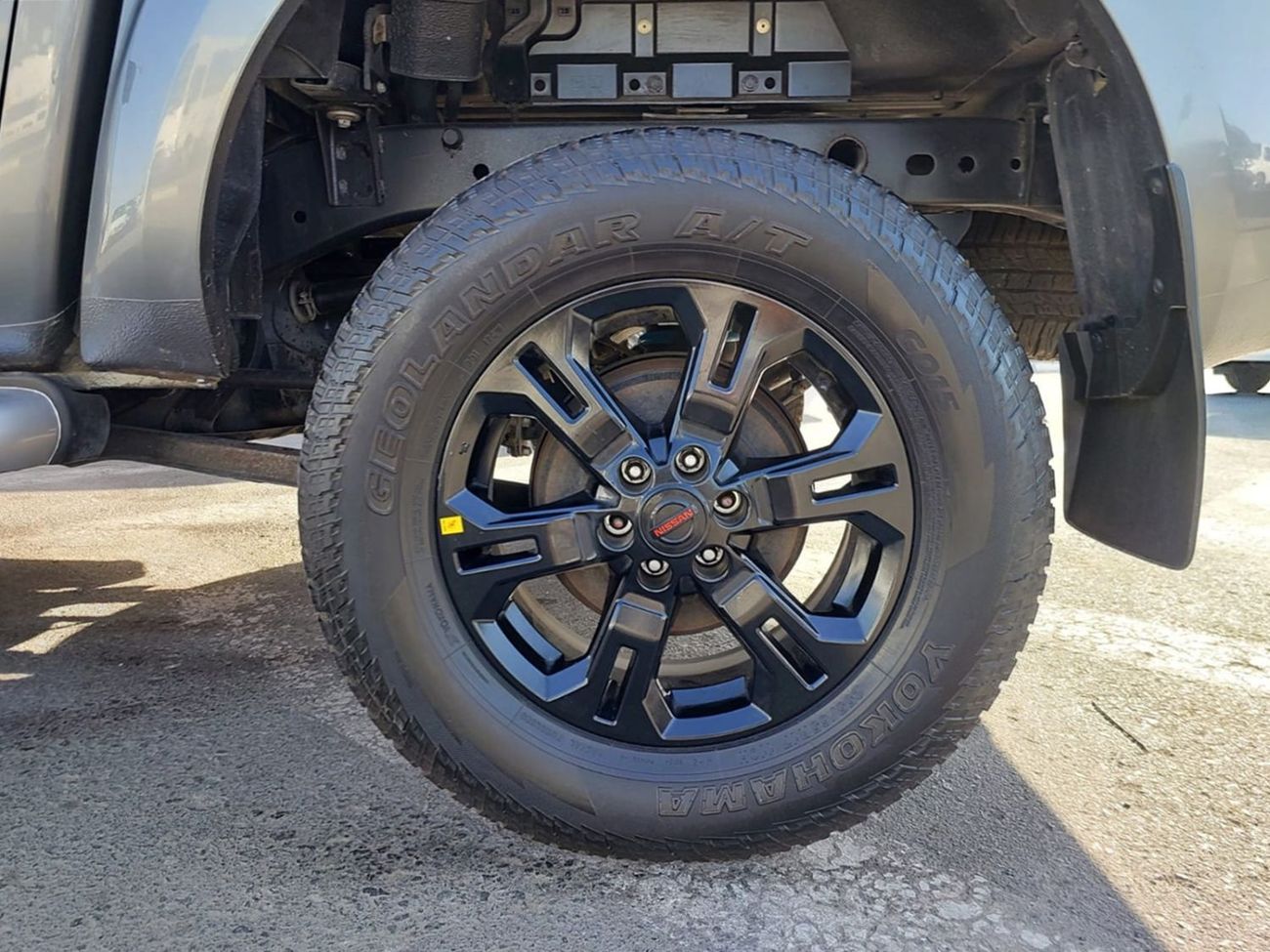 Nissan Navara (RAMADAN OFFER) NISSAN NAVARA PICK UP RHD 2018 MODEL 2.3 L DIESEL AUTOMATIC(PM44576)