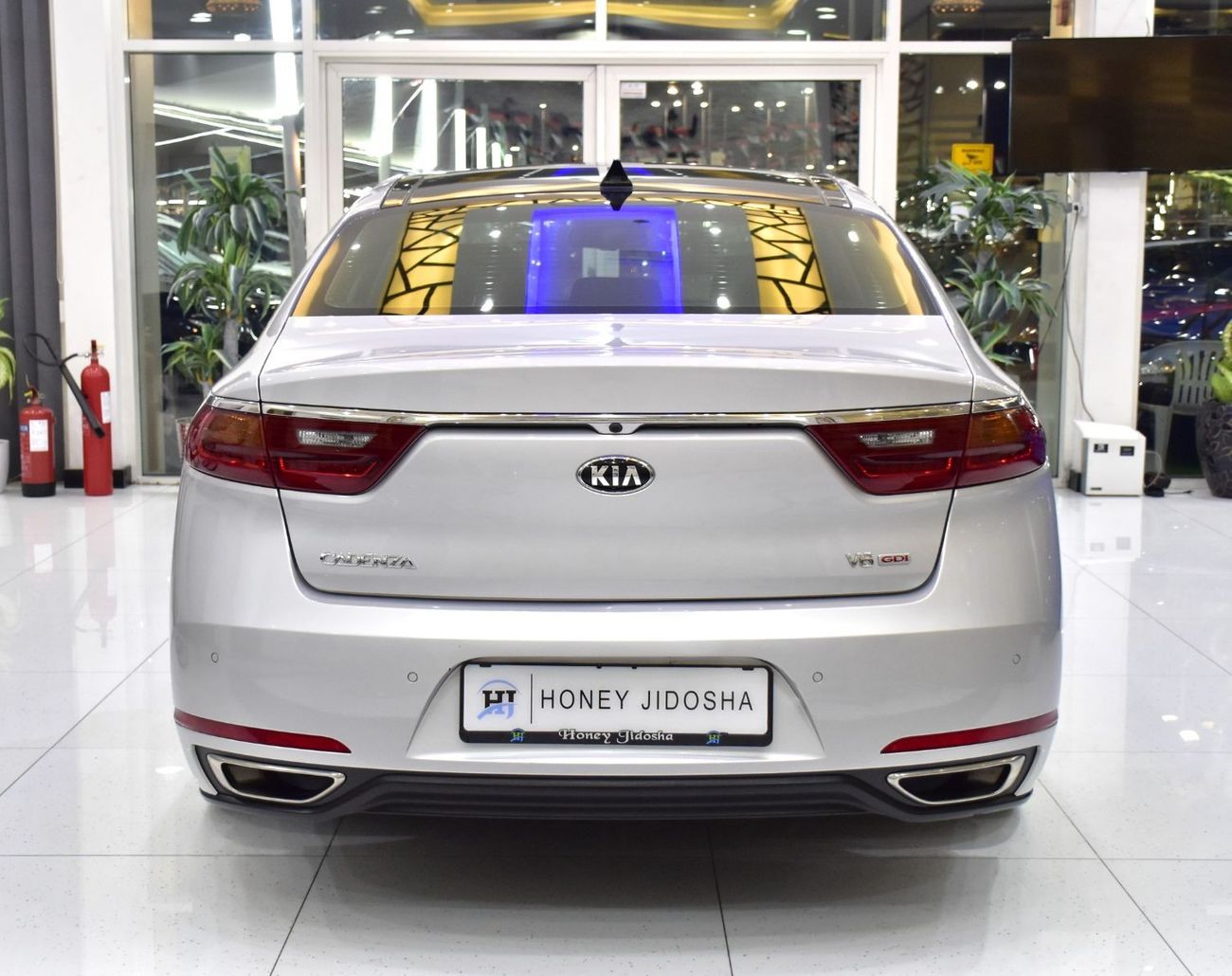 كيا كادنزا EXCELLENT DEAL for our KIA Cadenza V6 ( 2017 Model ) in Silver Color GCC Specs