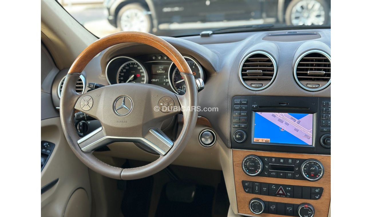 Mercedes-Benz GL 550