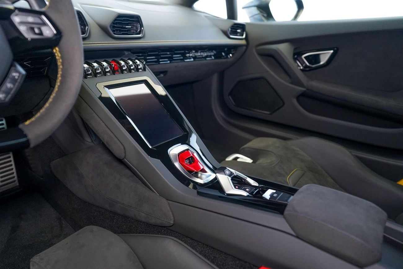 Lamborghini Huracan EVO Coupe AKRAPOVIC