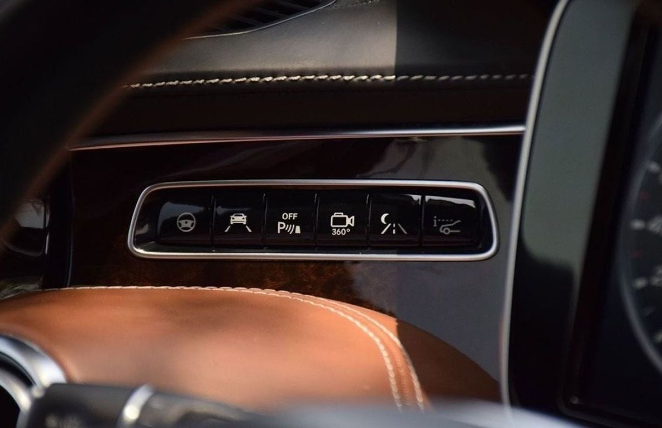 Mercedes-Benz S 550 Coupe 6 Bottoms