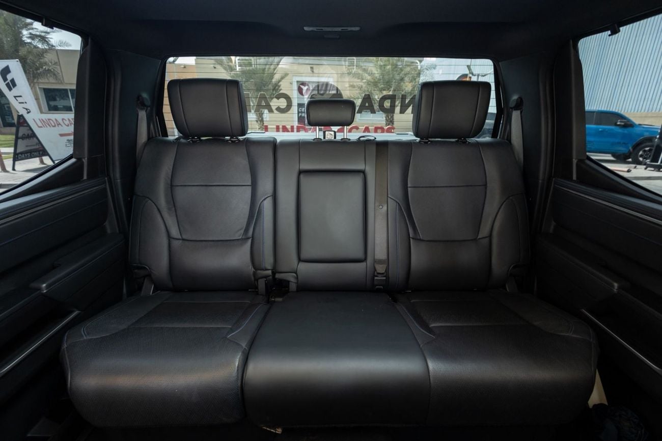 Toyota Tundra  Toyota Tundra Platinum  2023 American Specs | Warranty