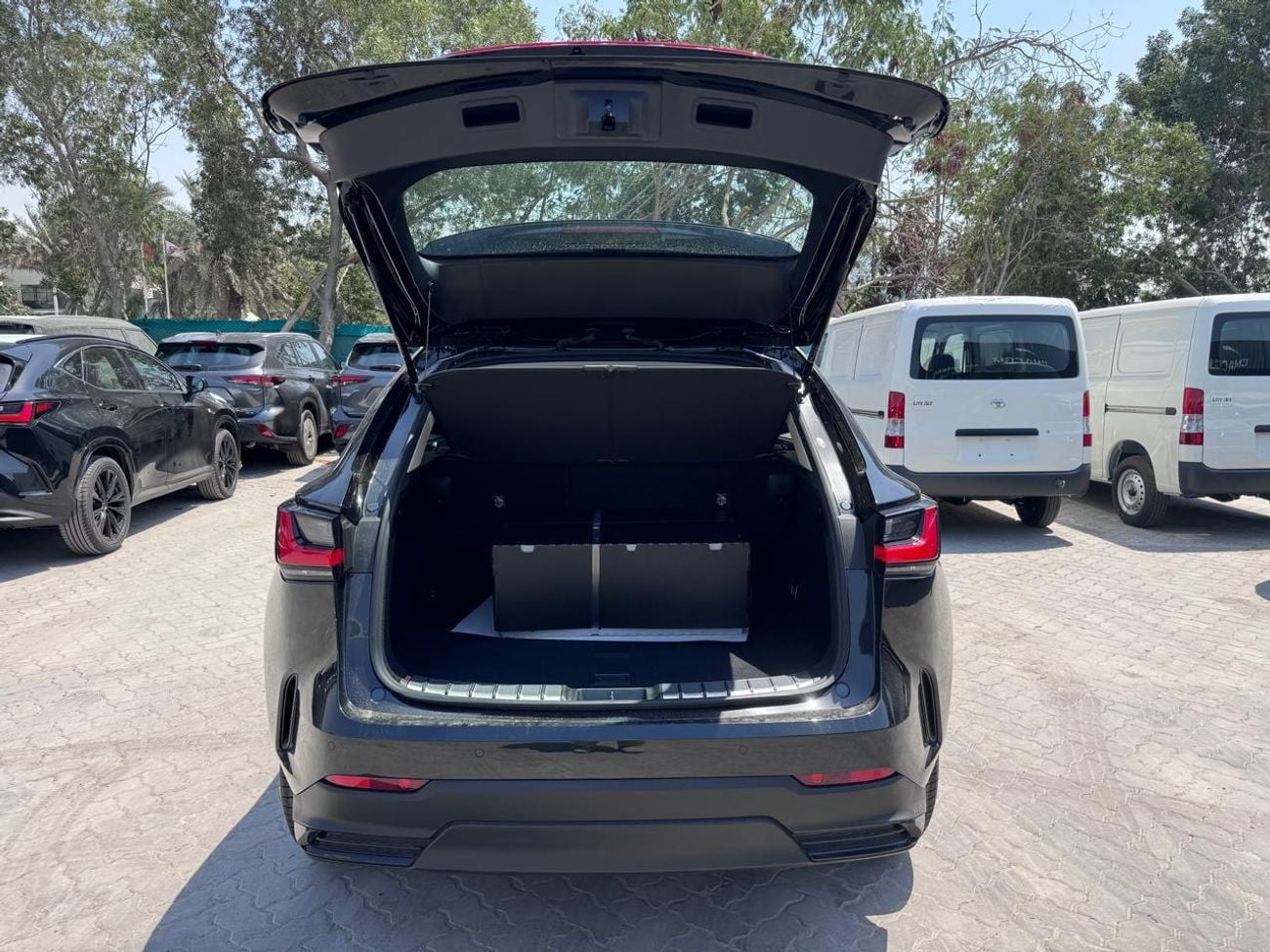 Lexus NX350 Lexus NX350 Hybrid 2025