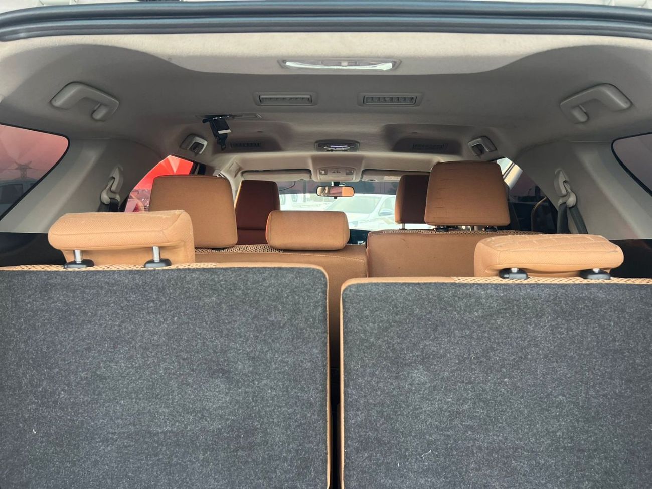 Toyota Fortuner 2025 Toyota Fortuner 2.7L V4 - AWD 4x4 - Rear Sensor - Gcc Specs - 27000 km