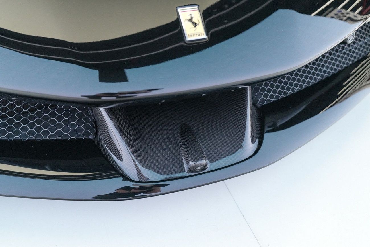 فيراري SF90 ستراديل SPIDER