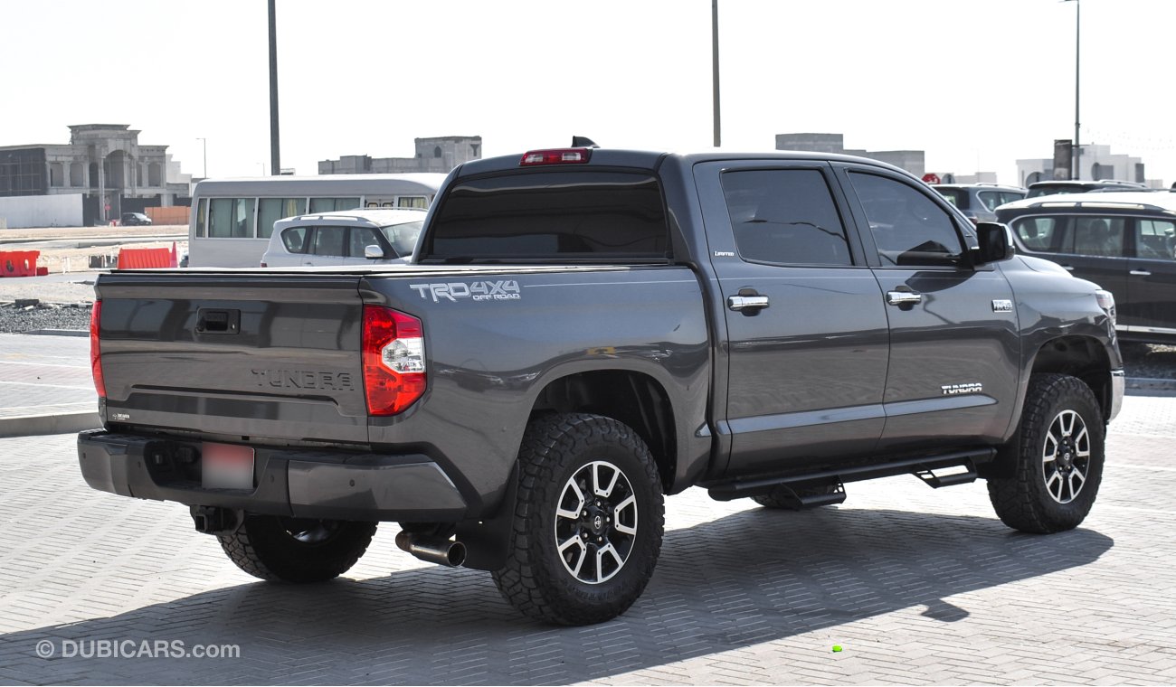 Toyota Tundra Limited 5.7 L