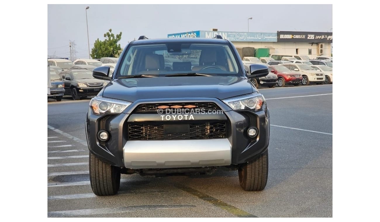 Toyota 4Runner 2021 Toyota 4Runner SR5 Premium 4.0L V6 /