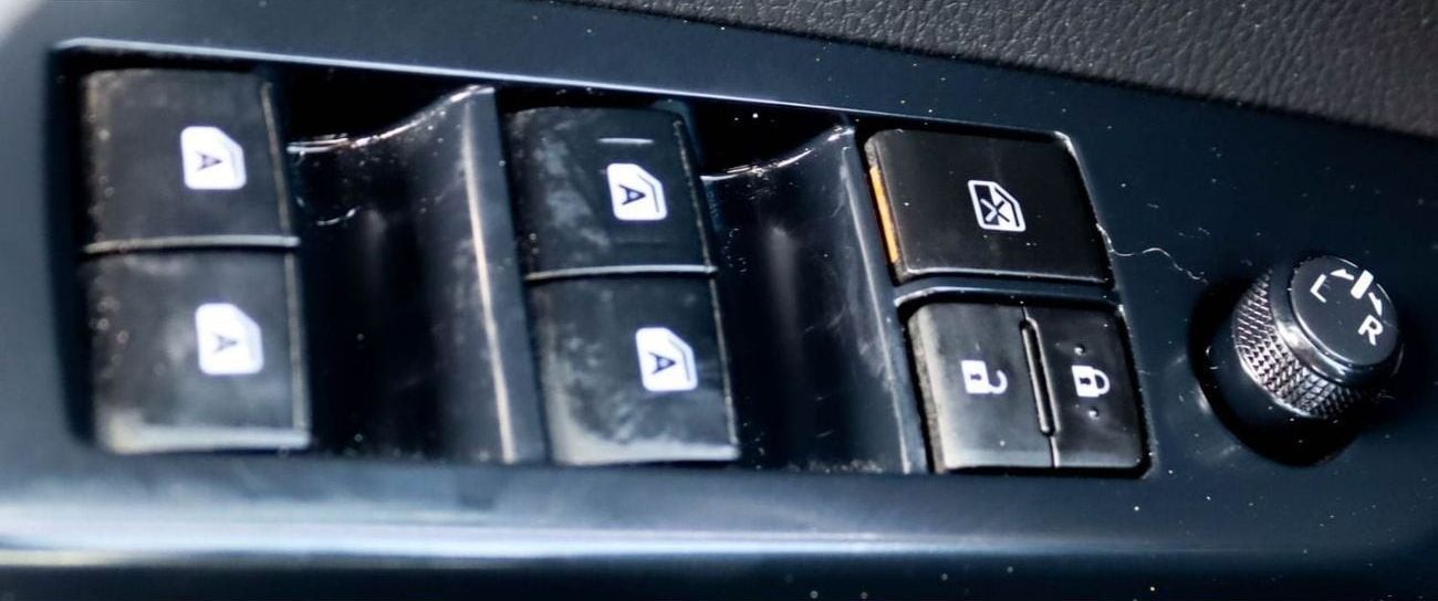 Toyota Camry LE 2.5L (176 HP) Toyota Camry 2020 GCC  Hybrid, original paint without accident, in excellent condit