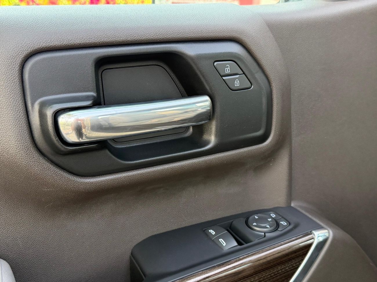 شيفروليه سيلفارادو 5.3 V8 Trail Boss