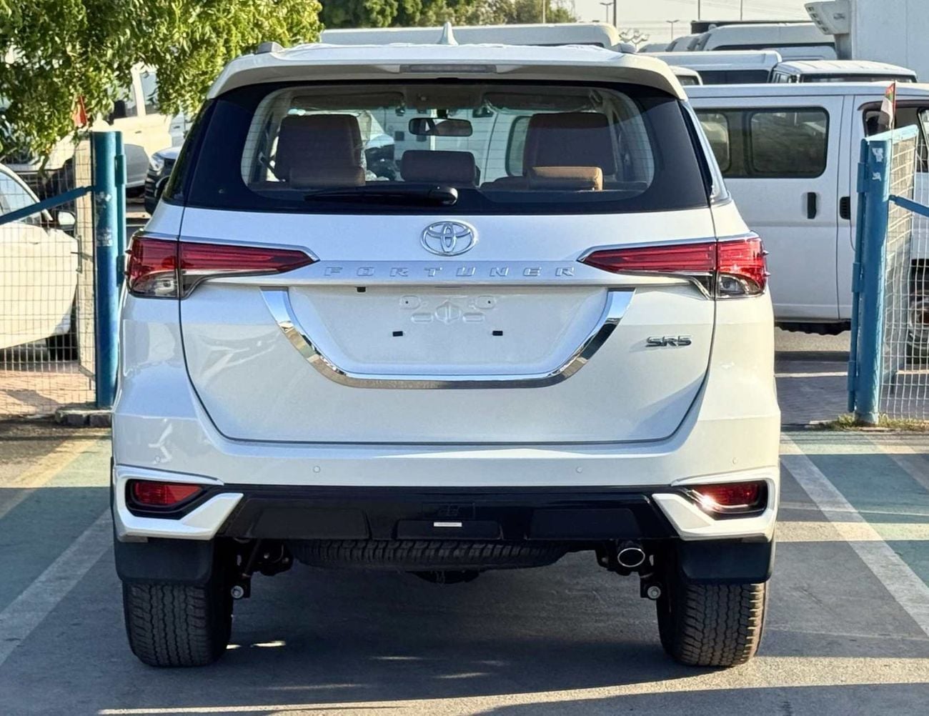 Toyota Fortuner EXR SR5 || 2.7L PETROL V4 A/T / AUTO AC / ALLOY WHEELS / 4WD (CODE # FPGO)