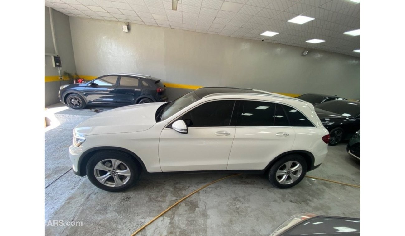 Mercedes-Benz GLC 220 d Mercedes Benz GLC220d 2018 2.4L turbo