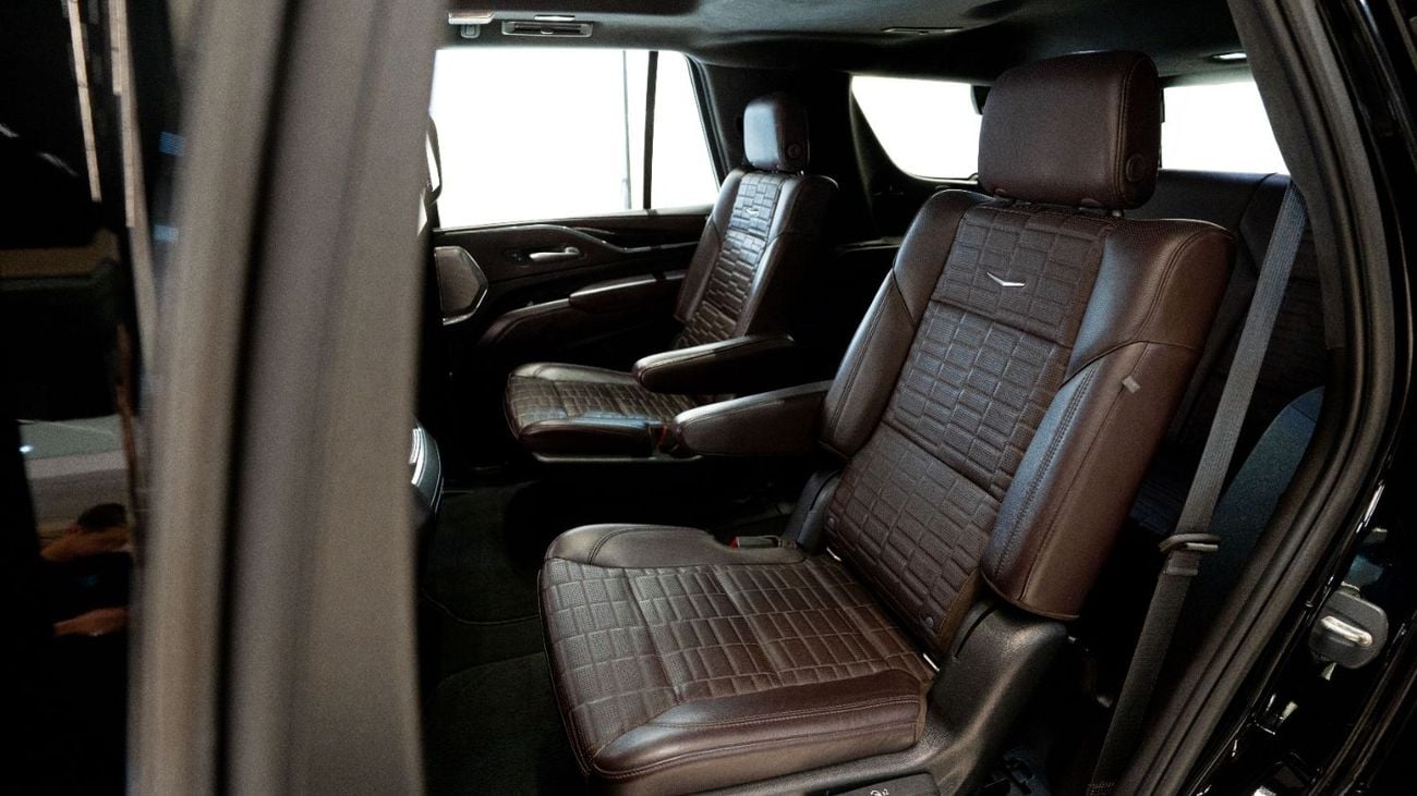 كاديلاك إسكالاد 2021 | VIP SEAT | FULL OPTION | GCC SPECS | PERFECT CONDITION