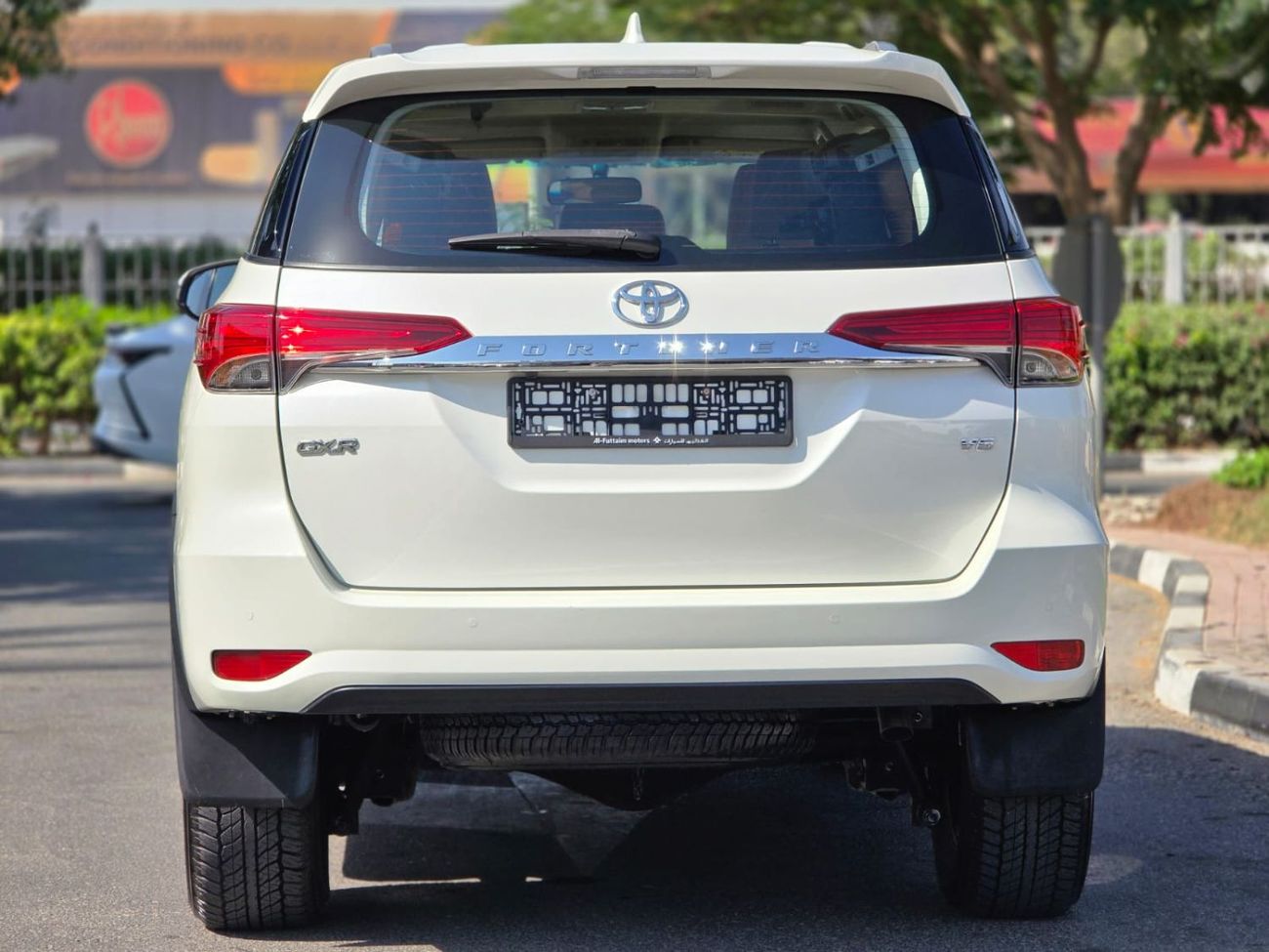 تويوتا فورتونر GXR 4.0L (278 HP)