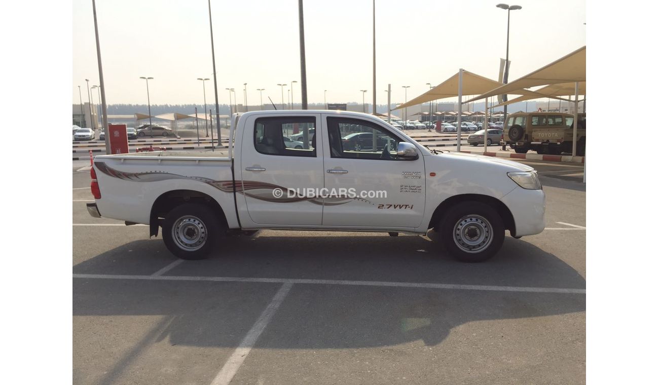 Toyota Hilux 4X2 AUTOMATIC