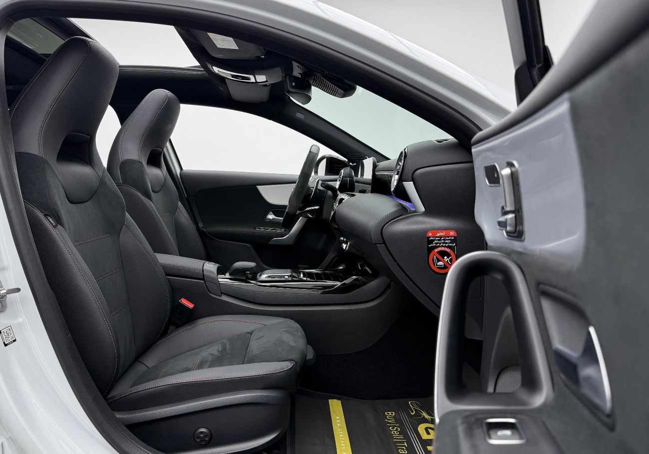 Mercedes-Benz A 35 AMG 4MATIC Hatchback 2023 Mercedes Benz A 35 Aerodynamic Pack, 2028 Warranty + Service Pack, Excellent C